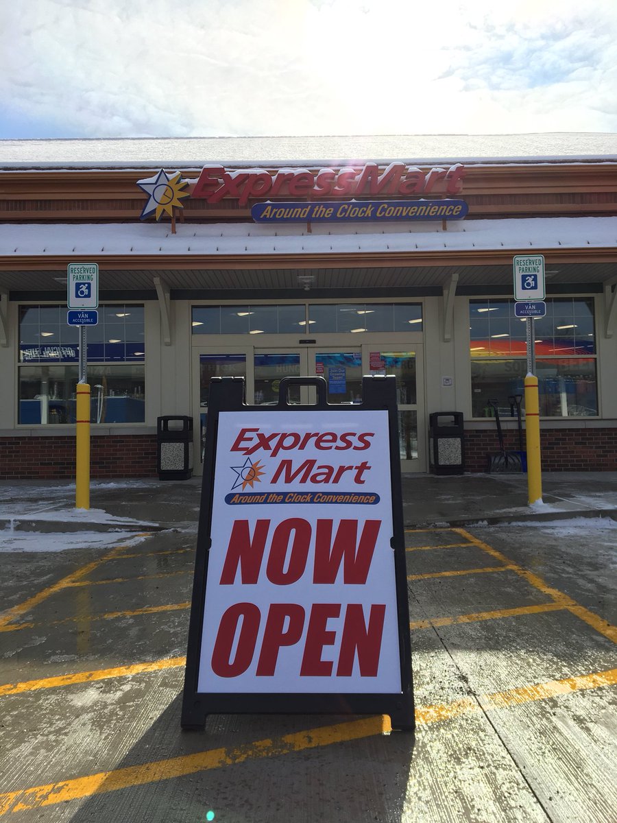 ExpressMartNY's tweet photo. #checkout NOW OPEN! #ExpressMart #PaintedPost just off Exit 8, I-99. Open 24/7 for your #aroundtheclockconvenience with a 24/7 #carwash and Diesel island. Also offering pizza, made to order sandwiches and hot fried foods. Our co-brand #DunkinDonuts will open later this week https://t.co/NH2MZhCQvj