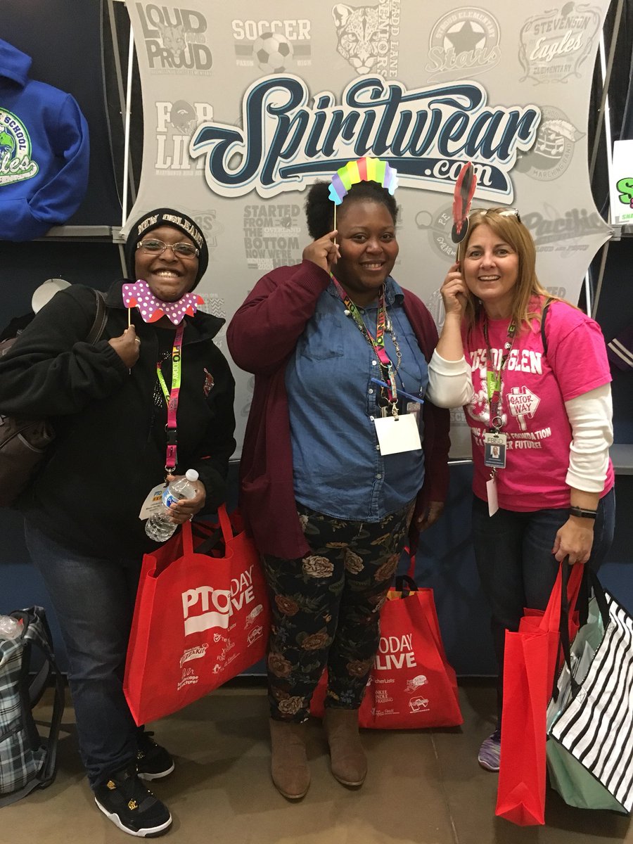 MGEParentCenter's tweet photo. PTO Today conference. We love and support our MGE PTO #roadtriptoConroe @MissionGlenElem @KelliJimenezedu @FBISDCommunity @blake_yvette https://t.co/pVrOeAEoEo
