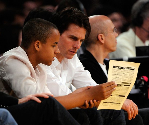 thebluehoodie tweet media