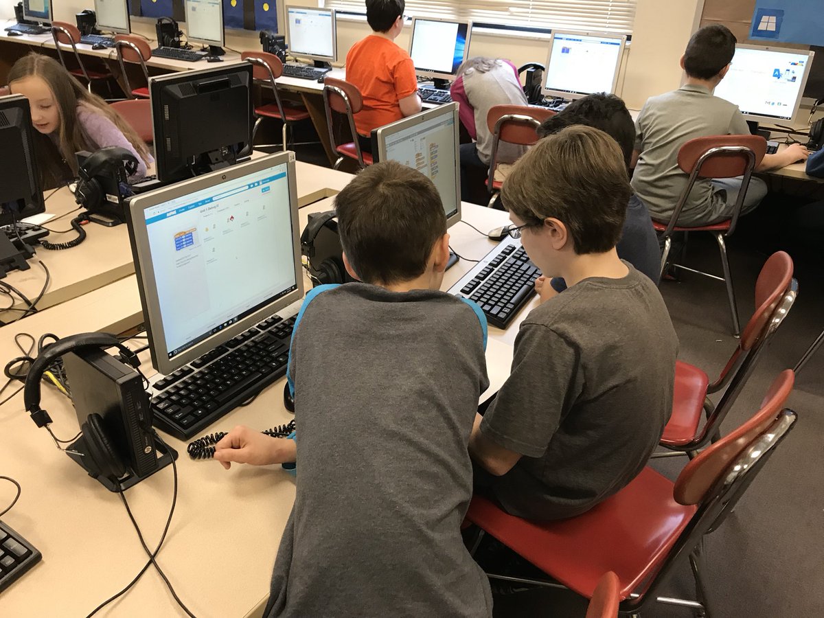 Collaborating with peers and rewriting code today in our Scratch Debugging Activity! #Scratch