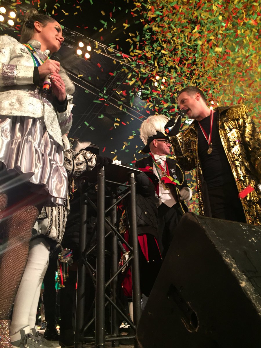 Het is los #awb2018 #Valkenburg #vastelaovend #livestream