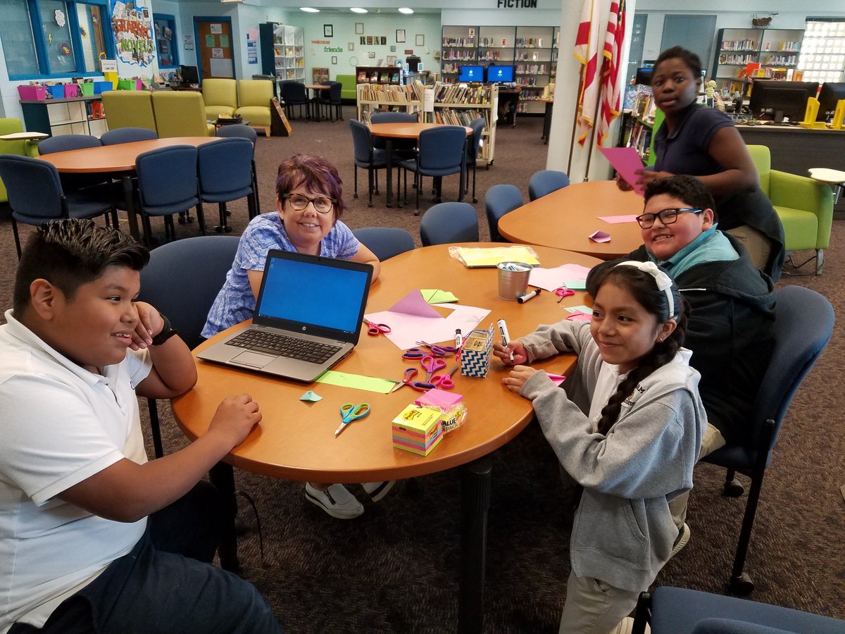 MediaMms's tweet photo. Thank you Ms. Wilson for volunteering your time to help make book marks during lunch! @MediaMms  @ROARMMS https://t.co/9W0uSMpuop