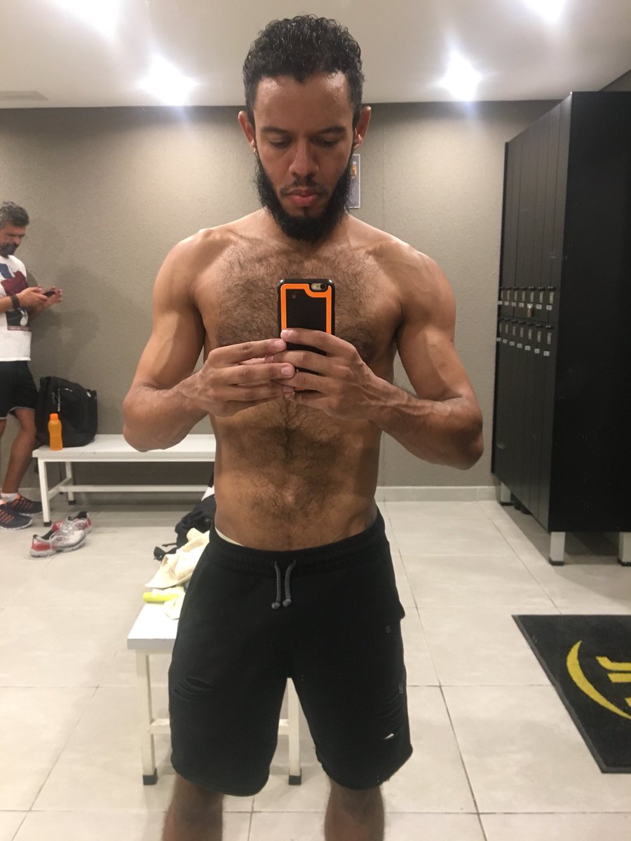 thejuliosilva's tweet photo. Eu acho que tá rolando um resultado aqui e acolá...
#totentando #totreinando
#taindoeuacho https://t.co/fuOzG6g7GB