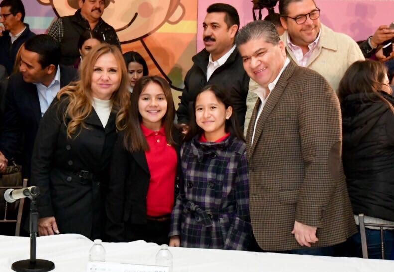 mrikelme's tweet photo. Hoy llevamos a cabo la Sexta Sesión Ordinaria del Consejo para la Garantía de los Derechos Humanos de Niñas y Niños en nuestro estado, con la presencia de @ricardobucio ¡Seguiremos trabajando por la niñez coahuilense! #FuerteCoahuilaEs https://t.co/xpp8141SgB