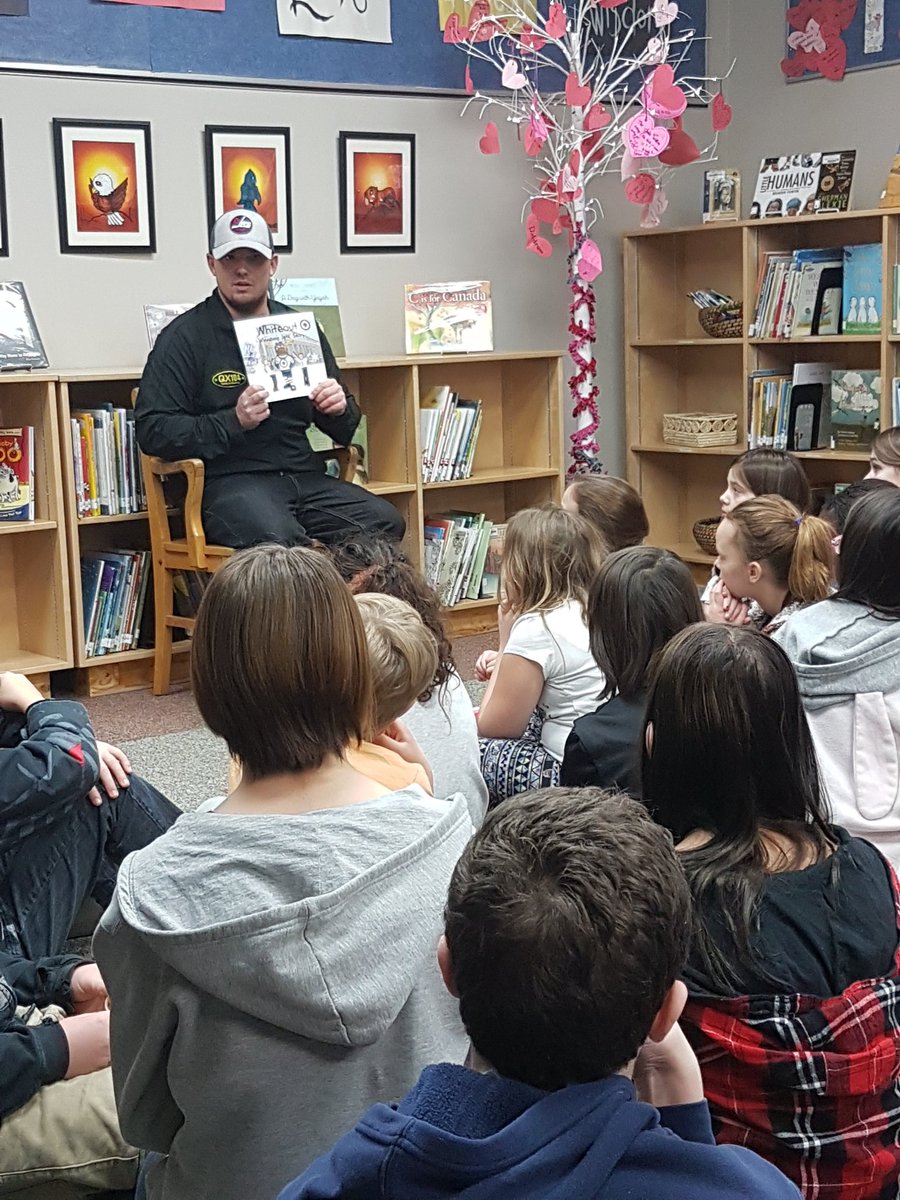 msangeleau's tweet photo. Thanks to @Brody_Jackson for taking time out of his day to come and read to some of our Frontenac Flames! https://t.co/i6H7VRCwim