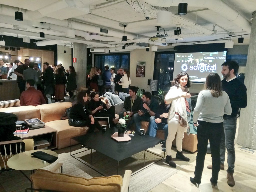 adigital_org's tweet photo. Y así inauguramos, oficialmente, nuestra nueva oficina en @WeWork #WeworkMadrid :) Muy contentos de poder celebrar esta nueva etapa con las empresas con las que compartimos este espacio y, especialmente, con nuestros #SociosAdigital y colaboradores! #AdigitalAfterwork https://t.co/Igniatwflp