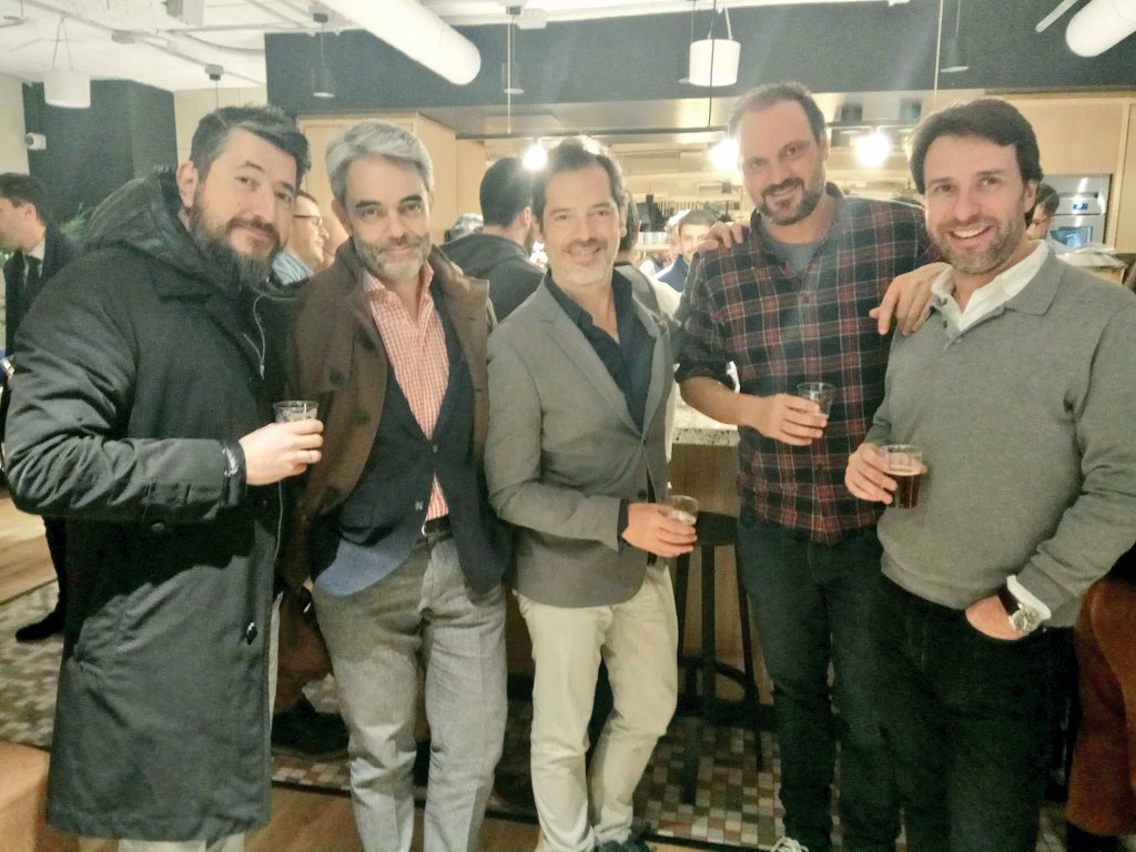 adigital_org's tweet photo. Y así inauguramos, oficialmente, nuestra nueva oficina en @WeWork #WeworkMadrid :) Muy contentos de poder celebrar esta nueva etapa con las empresas con las que compartimos este espacio y, especialmente, con nuestros #SociosAdigital y colaboradores! #AdigitalAfterwork https://t.co/Igniatwflp