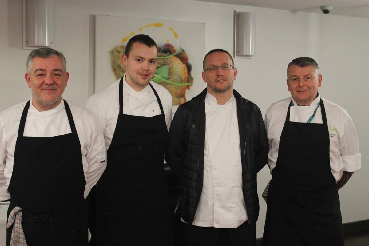 StHelensCollege's tweet photo. 🍽️Our Catering &amp; Hospitality students have been hard at work preparing for a very special #GuestChefDinner at @ColoursFineDine. They're joined by chefs &amp; hospitality staff from @LiverpoolFC &amp; Chef @cookingmad  as part of our #VEWeek celebrations, with a mouth-watering menu🍽️ https://t.co/VxWgxFEZJh