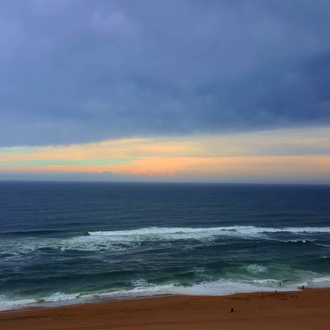 SpiceGoddess143's tweet photo. "Think of all the beauty still left around you and be happy."- Anne Frank 

#Durban #shotleft  #wowsouthafrica https://t.co/gUYzIodxCV