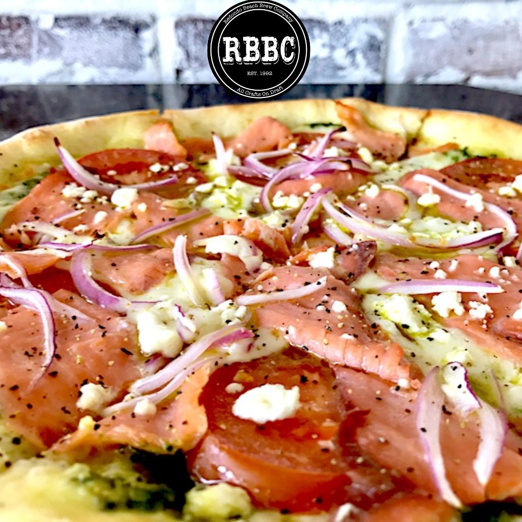 RedondoBrewCo's tweet photo. Looking for a great pizza to have with one of our awesome craft beers? Our Salmon Pizza is a popular one with many of our regulars. #SalmonPizza #UniquePizzas #CraftPizza #GreatPizza #RedondoBeachBrewCo #RedondoBeach https://t.co/JPKIXLUbOV https://t.co/VIgWv6PfHw