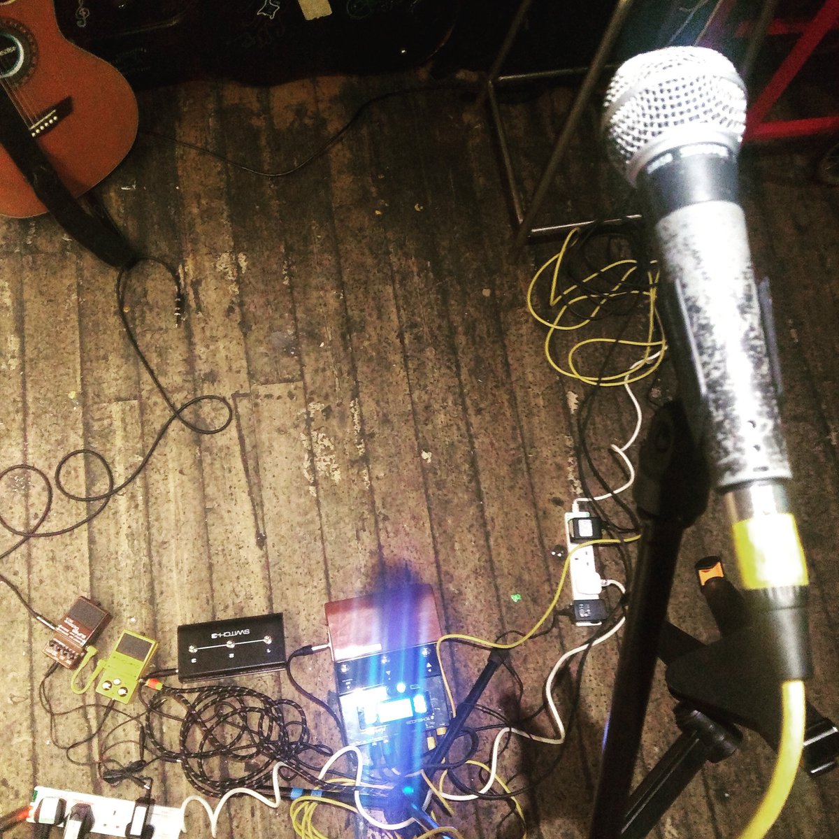 Gigging tonight at the very cool <a href="/BarItaliaLDN/">BarItaliaLDN</a>, Uxbridge. Music from 7pm 🎤🎸#livemusic #uxbridge #gigs #londonmusic