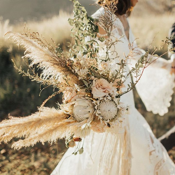 What do you think of this boho bouquet? Does it hit the right notes?