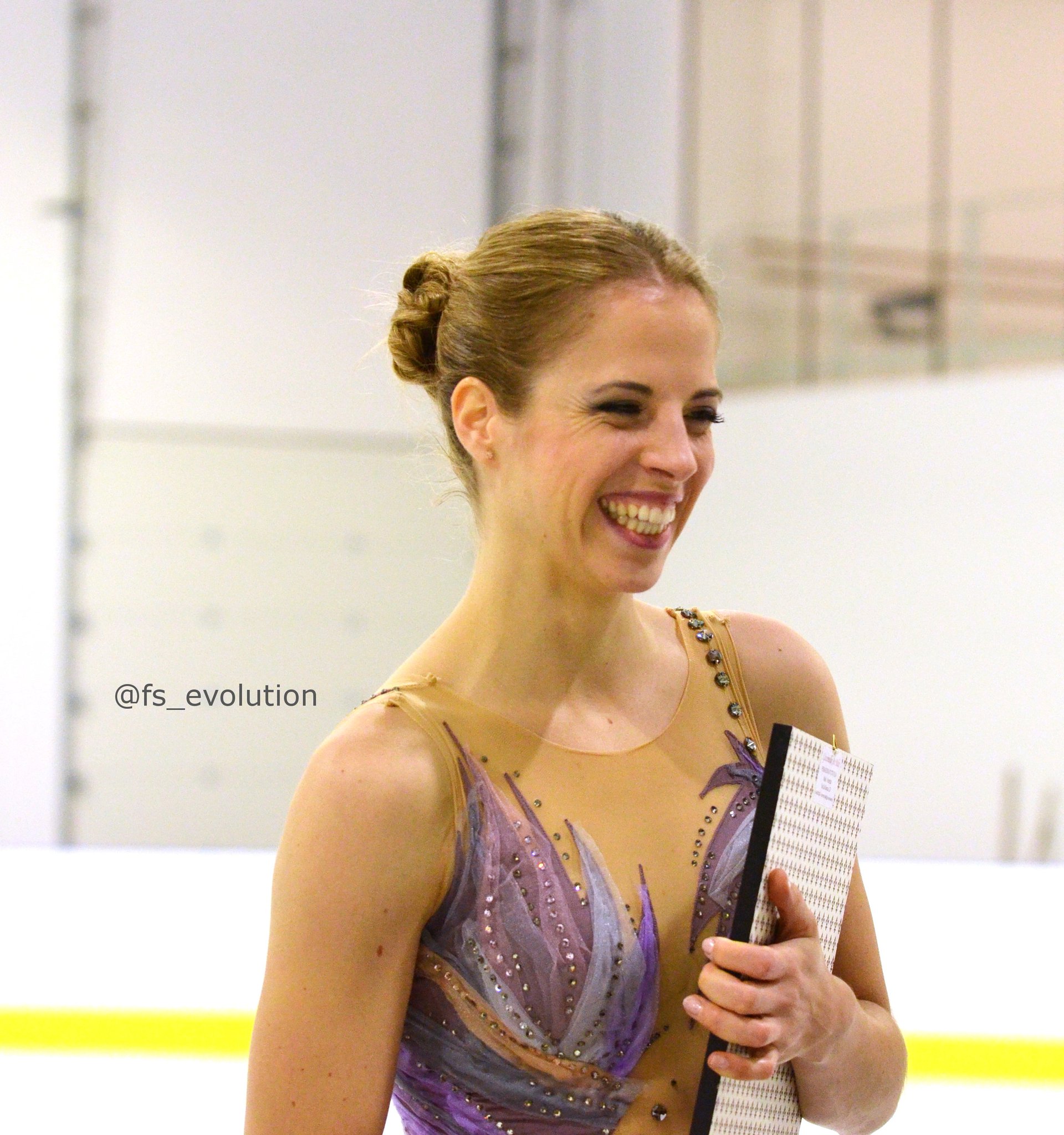 Happy 31st birthday to the queen of PCS, Carolina Kostner! 