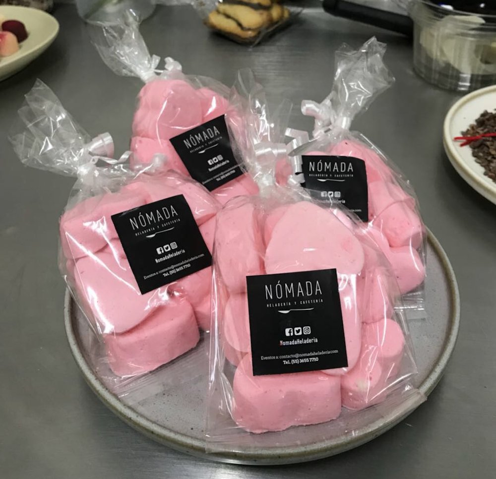 En febrero ¡tenemos el regalo ideal para los paladares más exigentes! No te pierdas nuestros especiales de temporada 💕 #MesdelAmor #SomosNómada