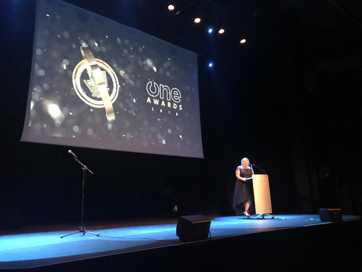 Assurone_Group's tweet photo. Ce soir AssurOne group fête la nouvelle année, ses collaborateurs et ses succès avec les OneAwards 2018 ! https://t.co/CRKowH9tCt
