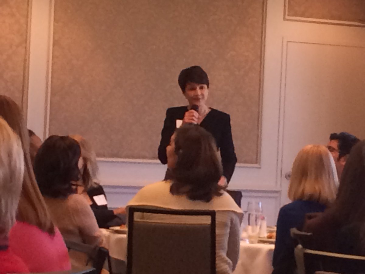 RamonaLogan's tweet photo. @Chachalouise @Toyota tells @prsadallas how her #communications team announced #Plano move simultaneously to employees across 4 time zones. Great info on how to keep corporate projects top secret. https://t.co/P1WOqA8R3H