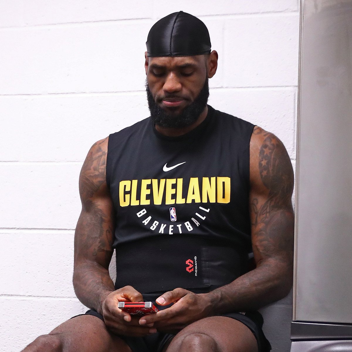espn's tweet photo. LeBron looking at these trades like ... https://t.co/1g7fXBrlM2