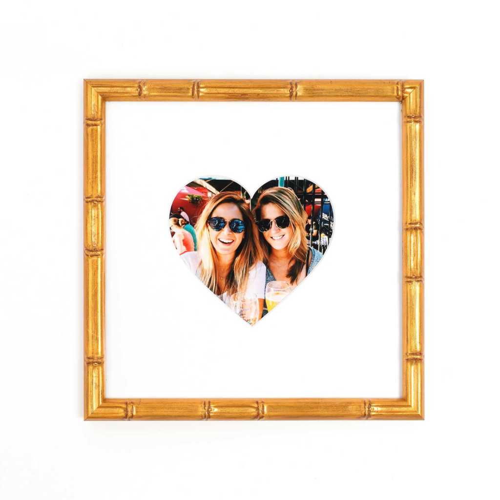 InEasternTime's tweet photo. Gift Guide: Valentines Day https://t.co/B0YrVXVzXP https://t.co/EYs1lKA18w