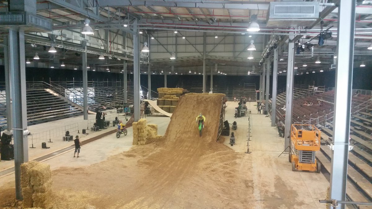 Xriders entrenamiento en Centro de convenciones