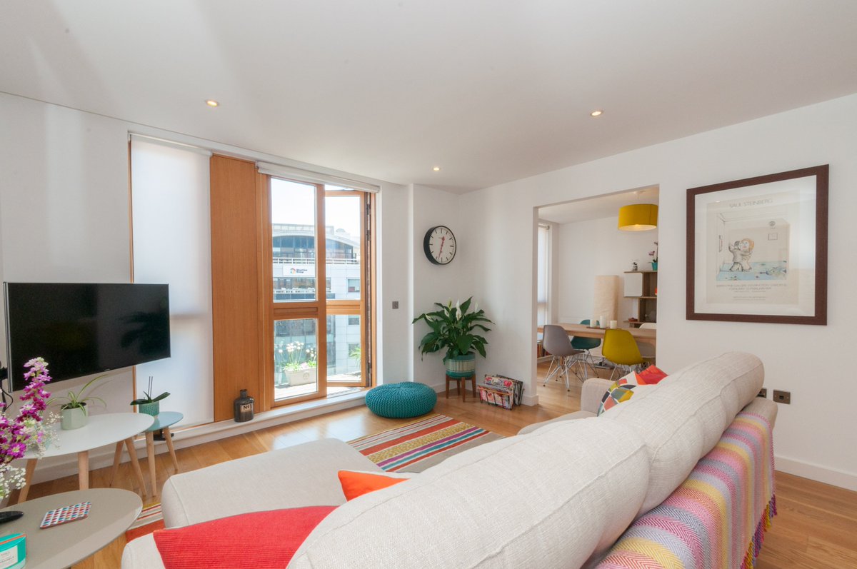 zenkoproperties's tweet photo. One of our favourite properties is back for rent! Parking/ central location and some bills included #furnished #Leeds #lettings #investment #estateagency  https://t.co/Ygpm7JvIiw https://t.co/buoG0NWD0y