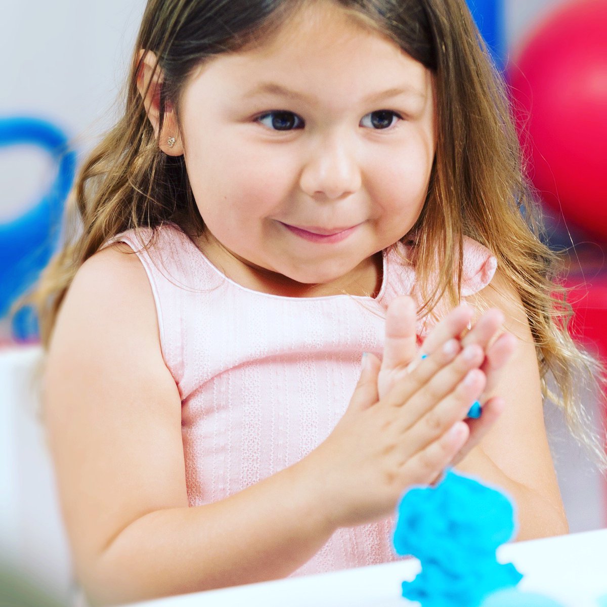 doughdots's tweet photo. No, it’s not just any old #dough type. The texture is a smidge softer, making it more desirable and easier to play with than any regular dough #toy. It’s got a much more pleasant smell and the balls they come in, helps encourage #kids to put them away!  https://t.co/W1YowfhROp https://t.co/2H4EHCFWeA