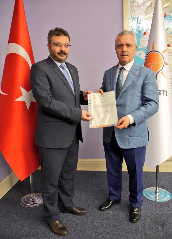 Genel Başkanımız, Cumhurbaşkanımız Sn. Recep Tayyip Erdoğan ile yapılan istişareler sonucunda Aydın İl Başkanlığı'na önceki dönem İl Başkanımız Av. Ömer Özmen atanmıştır. Aydın’ımıza ve Partimize hayırlı olmasını dilerim. @RT_Erdogan <a href="/Akparti/">AK Parti</a> <a href="/avomerozmen/">Ömer Özmen</a>