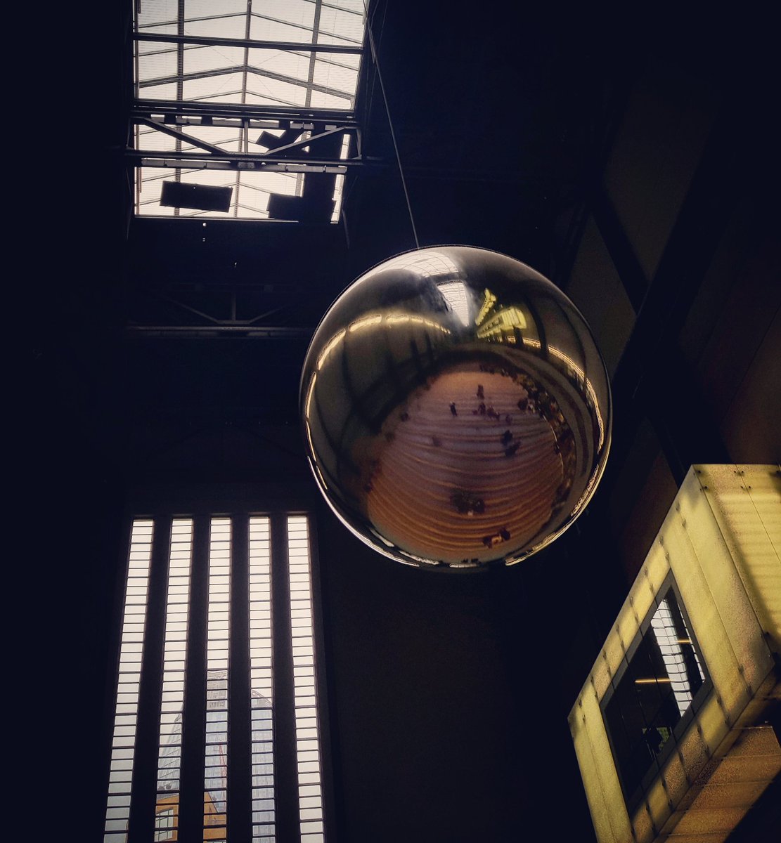 Emma_Shepley's tweet photo. A week off exploring London is a brilliant thing, especially if you live here. @Tate today & lay on the carpet as instructed contemplating the forces at work in our everyday lives. It was tremendous 💛 #onetwothreeswing #superflex https://t.co/M9AlV1TyBU