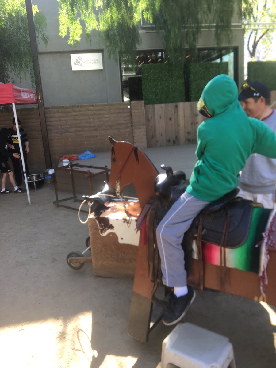 MsHarmonB7's tweet photo. Learning about early life in CA on our field trip to the Peralta Adobe. #guadROARS #Usdlearns https://t.co/UeZYuAyHJa