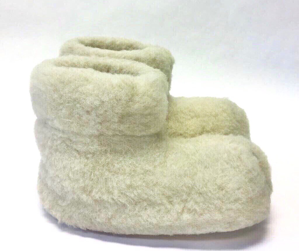 GoodWoolGoods's tweet photo. Fryser din älskling om fötterna?
#Ulltofflor blir en perfekt present till #Allahjärtansdag!💛🐑 https://t.co/cFIk1zCyFn #allahjärtansdagpresent #fryseromfötterna #varmafötter #inspiration #gekärlek #skämbortdinälskling #presenttips #ulligt #merinoull #fraktfritt https://t.co/5pM9cFe4uf