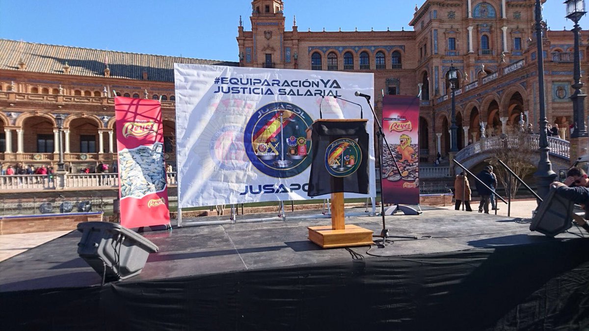 jusapol's tweet photo. #3FSevilla fue un día muy especial, gracias a todos los que colaboradores @frutossecosreyes.es @pipas_reyes por vuestra colaboración y apoyo a los policias nacionales y guardias civiles y a su reivindicación de la #EquiparacionYa 

G R A C I A S https://t.co/ojyUFLpKXW
