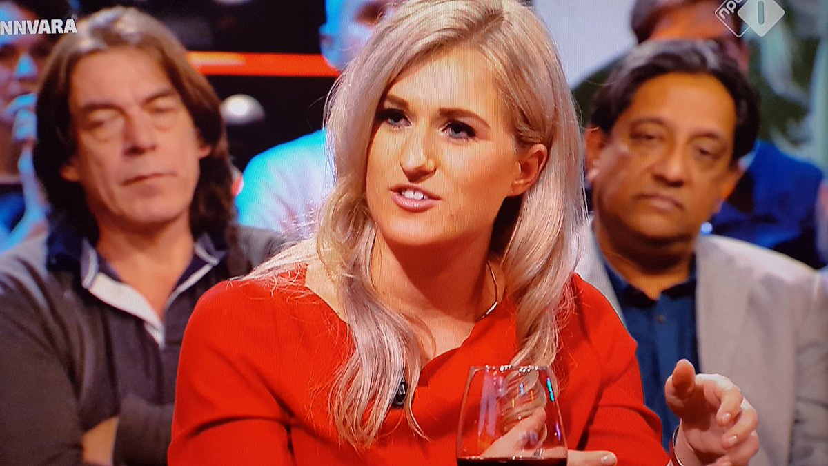 "Meer respect voor een hartchirurg dan voor een presentator van #dwdd "

I love Britt Dekker! Zij steelt opnieuw de show - neemt geen blad voor de mond en is puur natuur. 😂 En dan met zo'n geëmotioneerd slot.
Pia Dijkstra kan geen betere ambassadrice krijgen voor de donorwet!