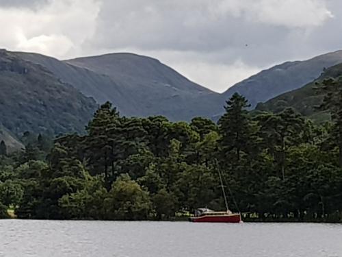 DementiaAdv's tweet photo. Looking forward to our #LakeDistrict #Cumbria breaks with @Amys4care who with their local knowledge, skills and understanding of #dementia add immense value to our trips. Two dates available for the #Ireby holiday so don't leave it too long before booking! https://t.co/fFZgJUVrTX https://t.co/sULynj6OKN