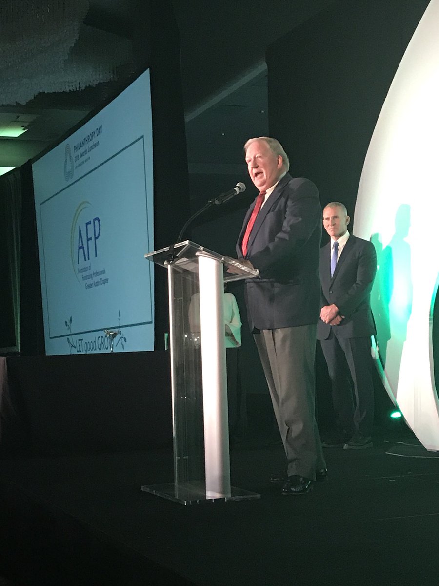 afp_austin's tweet photo. Thrilled to celebrate @StDavidsFDN as our #PDay2018 Outstanding Philanthropic Foundation honoree! #LetGoodGrow https://t.co/5EPgG92AVS