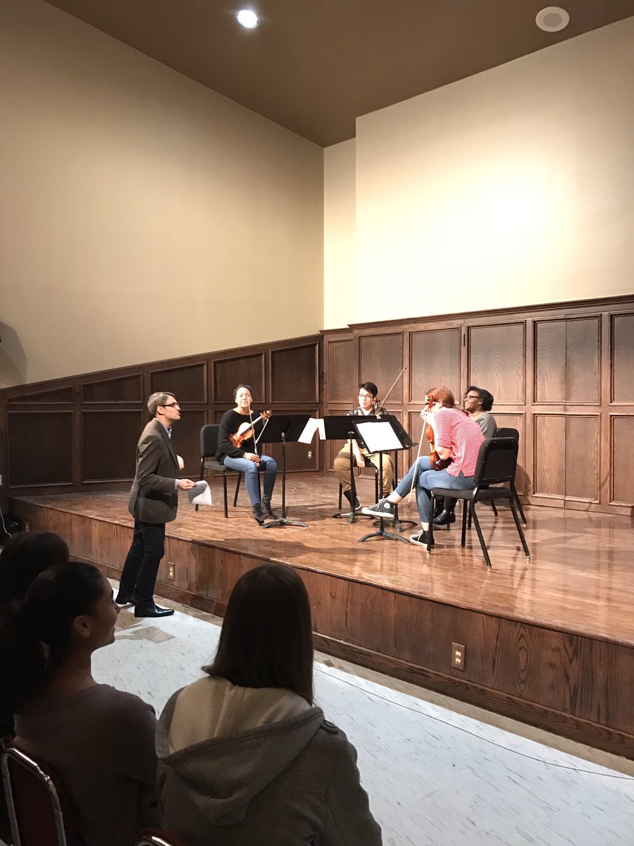 Nufonia Must Fall's <a href="/AfiaraQuartet/">Afiara Quartet</a> is giving a violin master class to <a href="/HSPVA/">Kinder HSPVA</a> students! 🎶