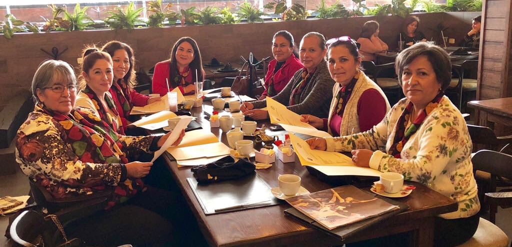 Boreque's tweet photo. En #Monclova en reunión de planeación regional.  Fortaleciendo alianzas en favor de las mujeres.   #LaCausaNosUne @HildaFloresE @LetyCamposOzuna @RossPrez https://t.co/TLnILgx36l