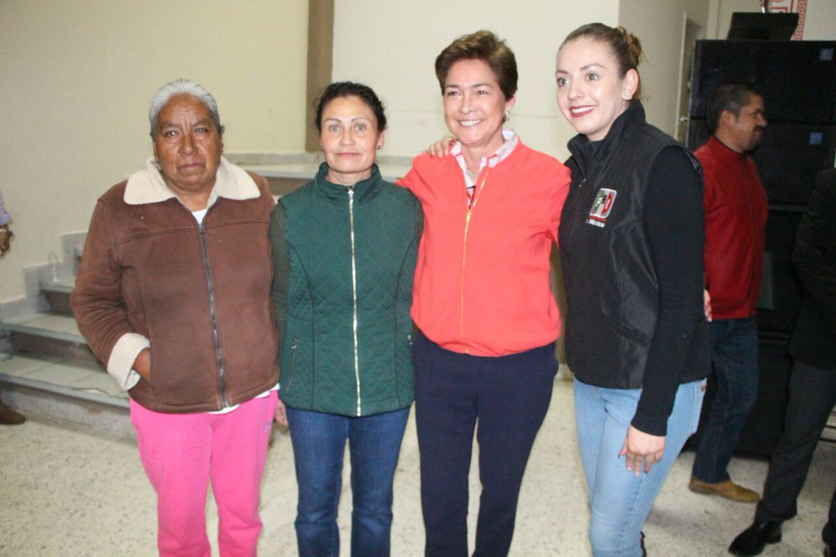 PRI_HUIMILPAN's tweet photo. Toma de protesta y entrega de constancia como candidata a Presidente Municipal de Huimilpan a Mtra. Celia Durán Terrazas #QroNosUne #LoMejorEstáPorVenir https://t.co/p15cz6L89Q