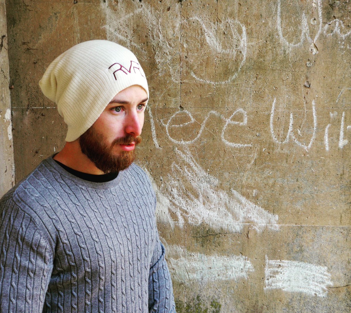 OfficialRevered's tweet photo. The RVRD slouch beanie proving useful in this weather ❄ Link in the bio! #fit #stretch #clothingbrand #clothing #clothingline #reveredclothing #fitfam #white #beanie #hat #swag #swagger #instagood #instastyle #instafashion #fashion #menswear #street #streetwear #urban #apparel https://t.co/TnMGSOsVf8
