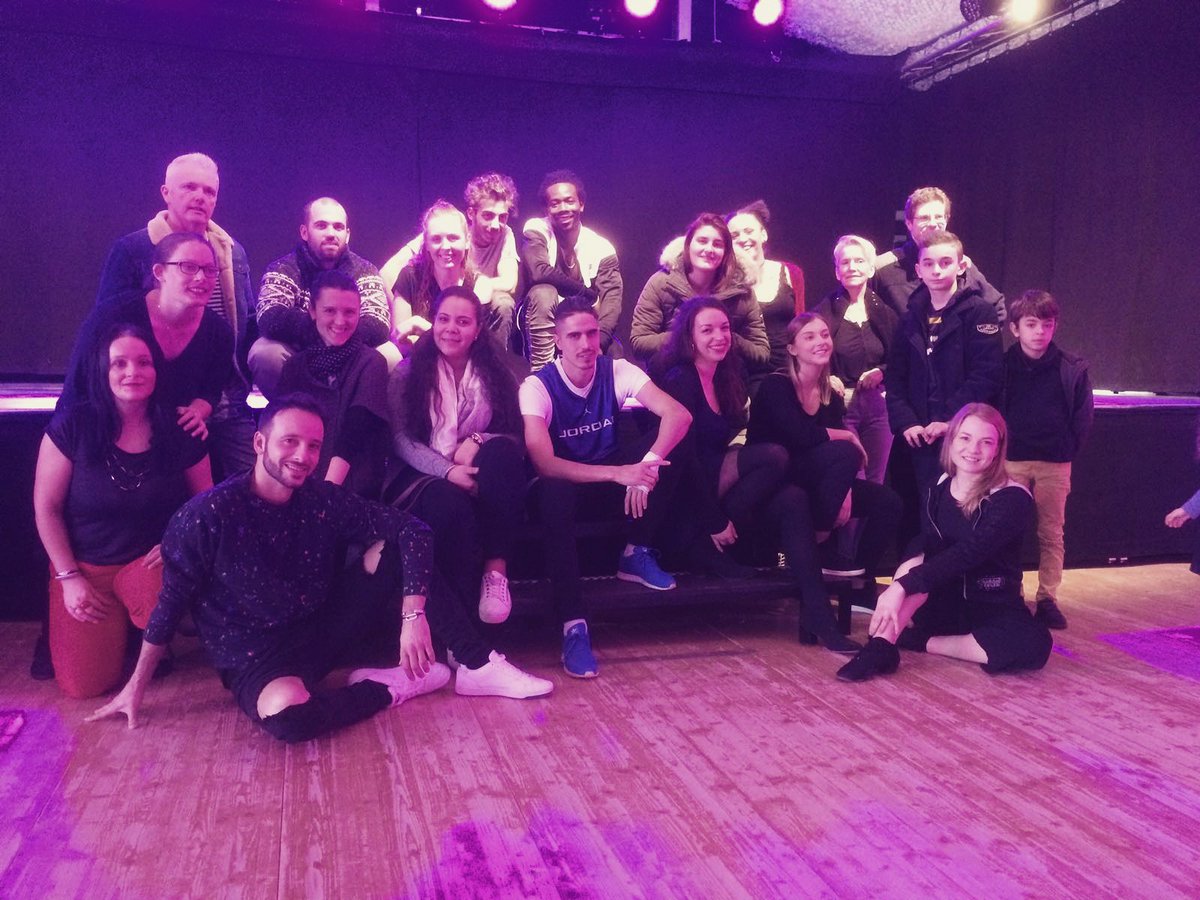 ▪Smile ▪Fun▪Danse
Merci à l'Entrée Des Artistes...Toujours un plaisir de vous rendre visite! 😉✌#luizedarzniece