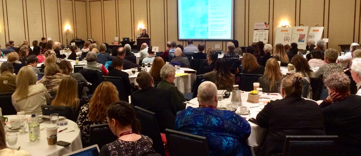 FCSSBC's tweet photo. Cathy Taylor from the @o_n_n speaking to a packed house at The Federation's 2018 Social Policy Forum. #FedSPF @ctaylor_onn https://t.co/vWK2hgpeyw