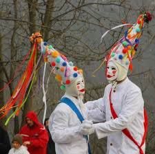 Escuriosando's tweet photo. Carnevale del Lajetto..speciali ed unico..venite con noi?#carnevale #valsusa  https://t.co/Eezc8MJM0b https://t.co/VuaELrH8Z4