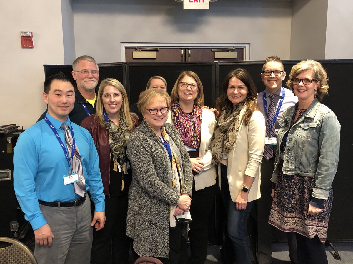 anissacravens's tweet photo. Great time with special leaders!!  #MespaMN #AhSchools #UniversityACES https://t.co/ec3csndjje