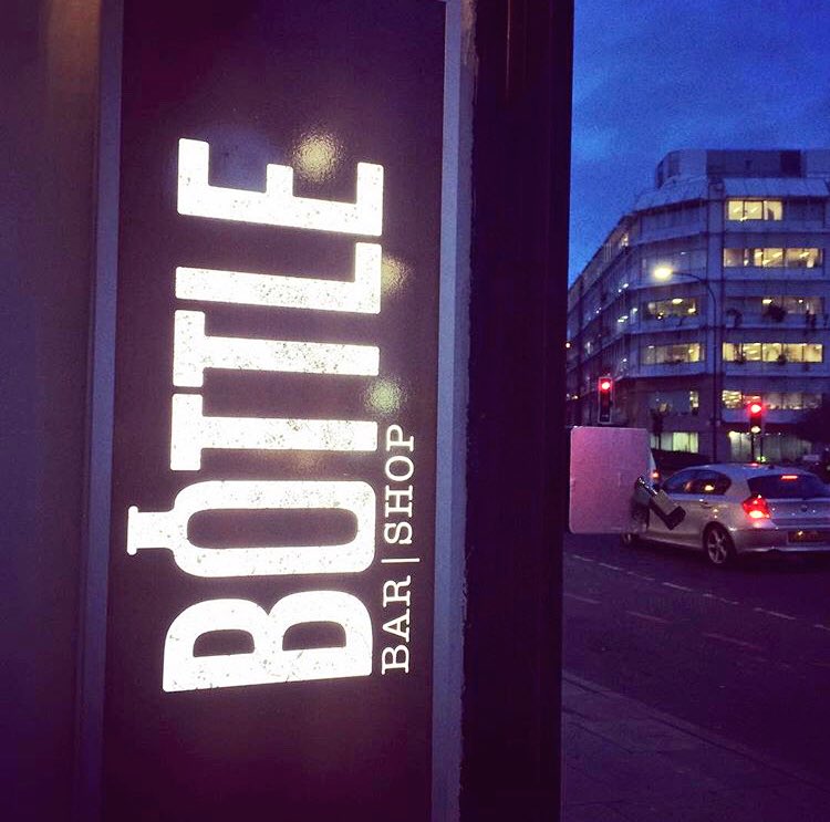 TeamCatford's tweet photo. Oooh @bottle_bar_shop lighting up our Catford nightlife this evening. #LightTime #Catford #LoveLocal https://t.co/6chVXbGTfd