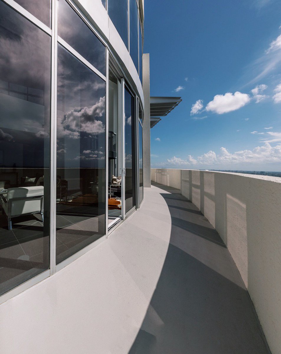 Enjoy the beautiful Miami weather and views right from your balcony. #PenthouseViews