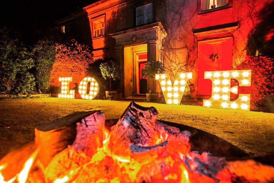 3 days left to get tickets to WonkyLove presents Afro-Disiac at @sparkfordhall this Saturday night (Feb 10th)... great guest Djs playing : Tickets available via the following link - billetto.co.uk/e/wonkylove-pr…  > <a href="/getsinglepin/">Singlepin</a> will be there !💜