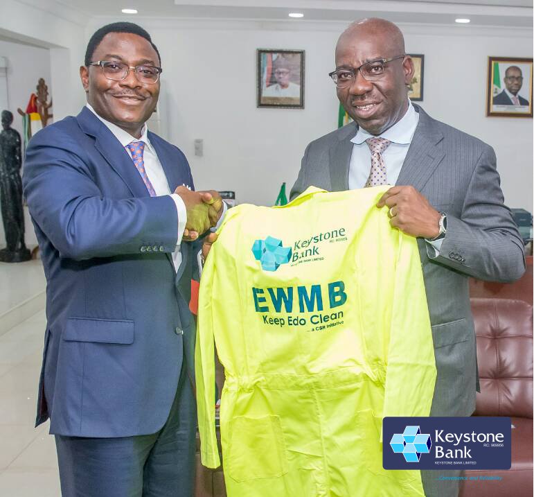 keystonebankng's tweet photo. As part of efforts aimed at supporting the development of areas where we operate, Keystone Bank recently partnered with the Edo state government on the "Keep Edo Clean" initiative. #KeystoneBank #KeepEdoClean https://t.co/J2aAWbF7gT