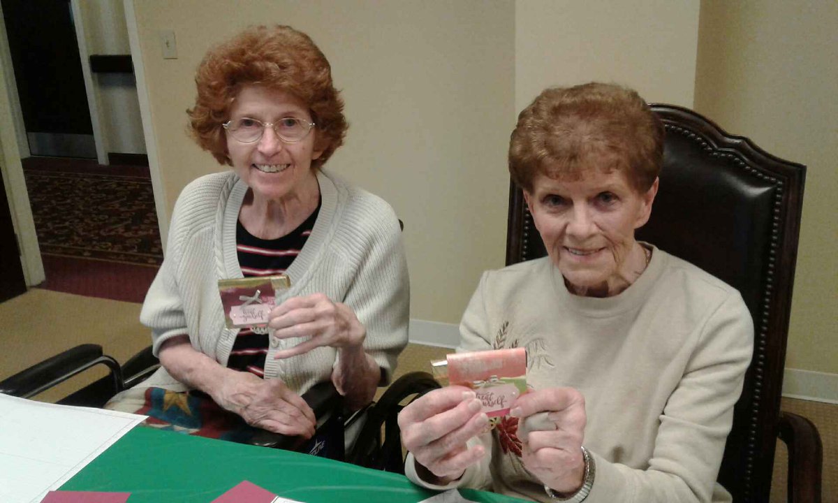 VHSilvercrest's tweet photo. Thank you Laura for helping our residents make calendars! What a fun activity!! #Artisans #CraftyCreations #StampingUp https://t.co/G4y6MBtLHq