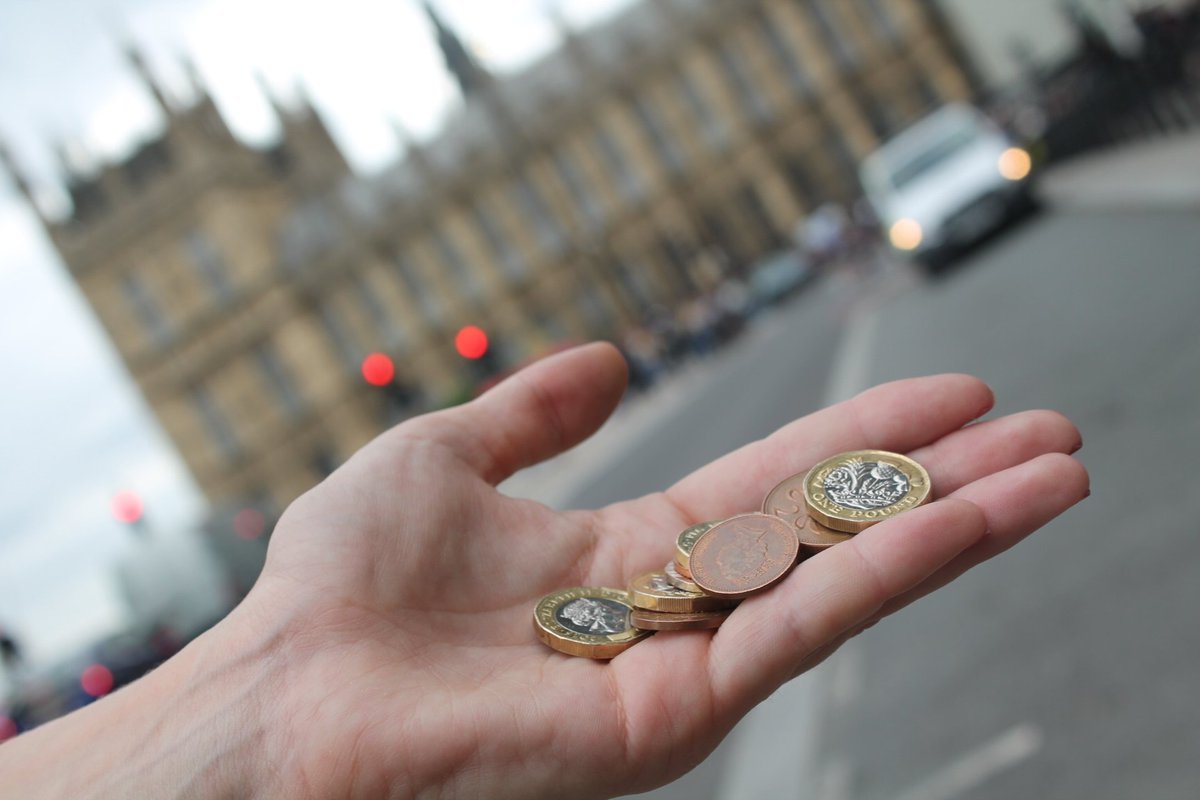 WestYorksPolFed's tweet photo. “What #police officers want is a pay rise that meets at least inflation. We don’t want plaudits and platitude, crocodile tears from politicians regarding how they value the police service.” https://t.co/E60vMOS1O9 https://t.co/9hCfA70i93