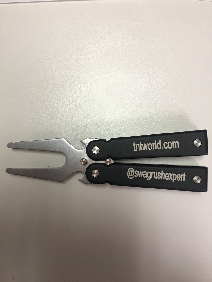 swagrushexpert's tweet photo. What a cool divot tool! Call me today to get these ordered! Fully customizable! @TNTDesigns #promoproducts #rushswag https://t.co/50hJOJMO9O
