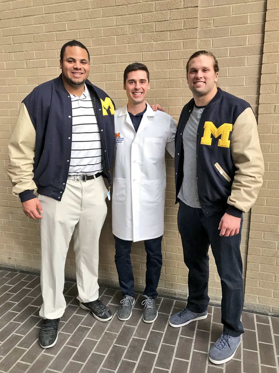 ZacMiklja's tweet photo. Thank you to the ChadTough Foundation and the Michigan Athletic community for their endless support of the Pediatric Brain Tumor Research Initiative taking place here at the University of Michigan! #ChadTough #CSMott #GoBlue #umichmed https://t.co/kDhKiLK0dE