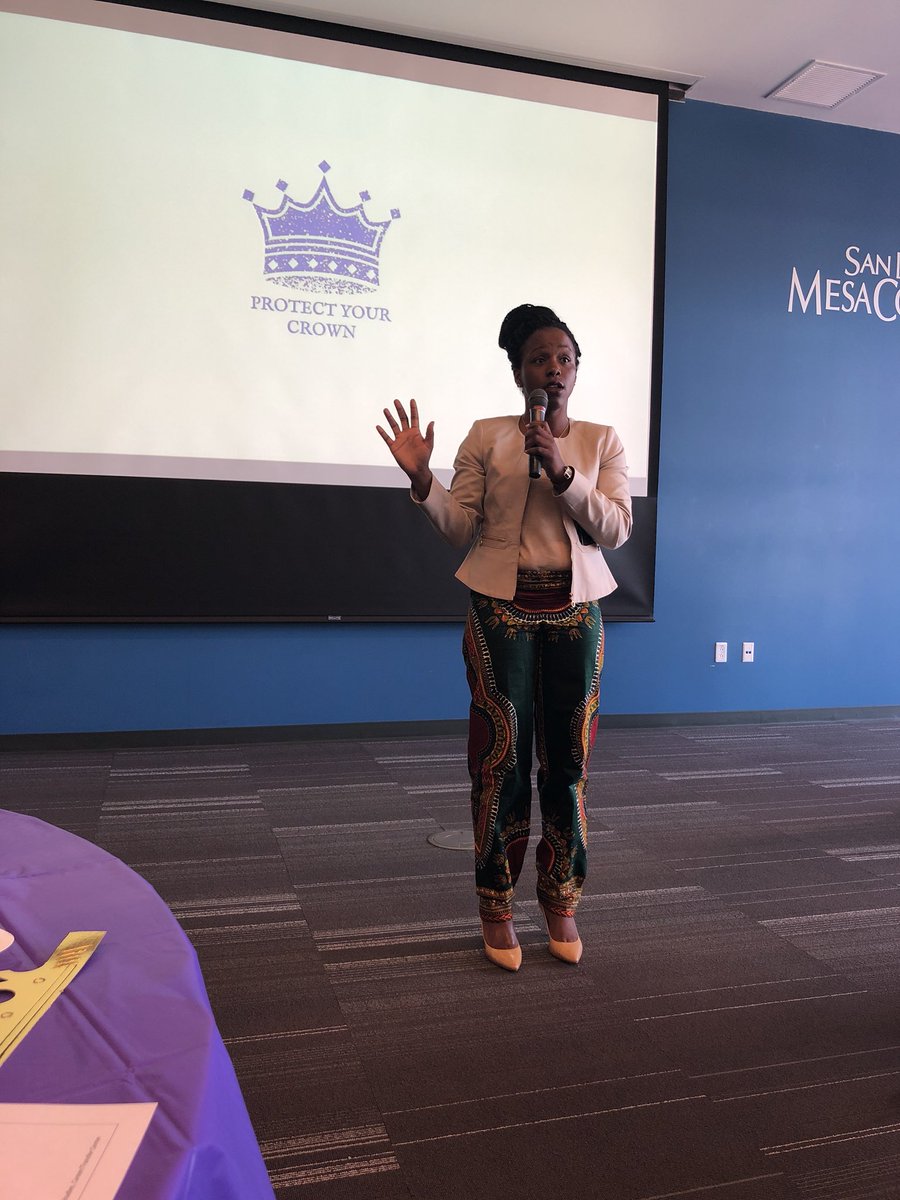 DrPamLuster's tweet photo. Helping to know how she has been protecting her #crown @iamsade1 inspiring us @sdmesacollege #sdmesaw2w #sdmeswomantowoman #protectyourcrown https://t.co/VkwTWrQgPv